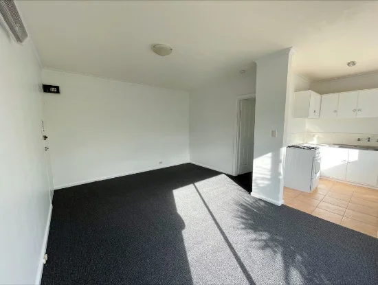 11/8 Glass Street, Essendon, Vic 3040-Image
