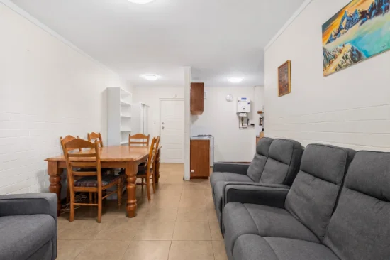 11/99 Herdsman Parade, Wembley, WA 6014