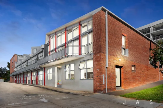 11 Swallow Lane, Footscray, Vic 3011 - For Rent