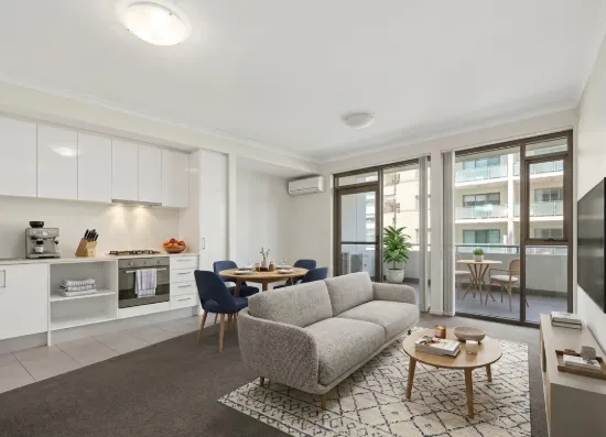 110/21 Malata Crescent, Success, WA 6164
