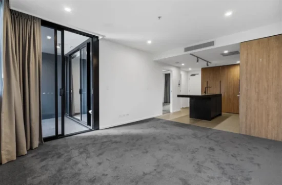 1104/19 Deshon Street, Woolloongabba, Qld 4102