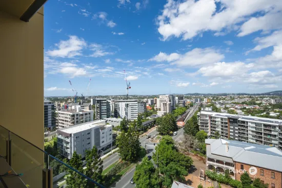 1106/25 Shafston Avenue, Kangaroo Point, Qld 4169-Image