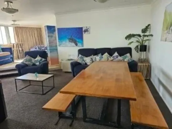 111/114 The Esplanade, Surfers Paradise, Qld 4217-Image