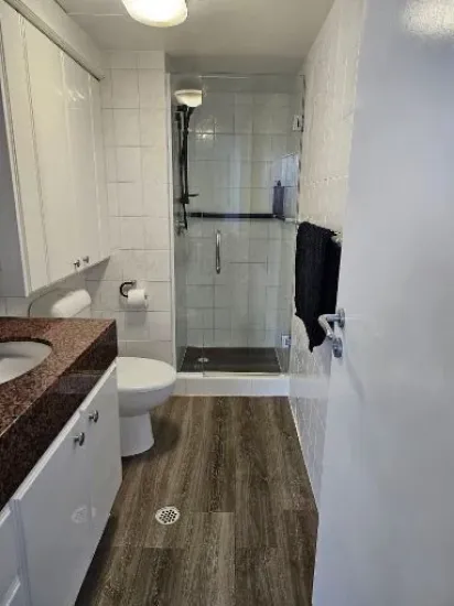 111/114 The Esplanade, Surfers Paradise, Qld 4217-Image