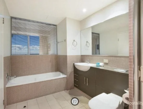 1110/360 Marine Parade, Labrador, Qld 4215-Image