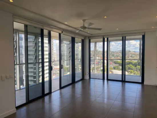 1114/33 Remora Rd, Hamilton, Qld 4007