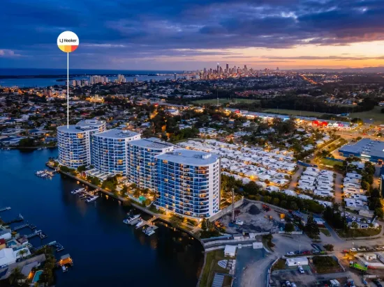 11201/5 Harbour Side Court, Biggera Waters, Qld 4216