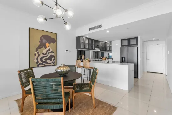 11202/5 Harbour Side Court, Biggera Waters, Qld 4216-Image