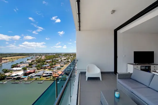 11309/5 Harbour Side Court, Biggera Waters QLD 4216-Image