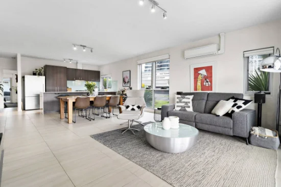12/4 Saltriver Place, Footscray, Vic 3011