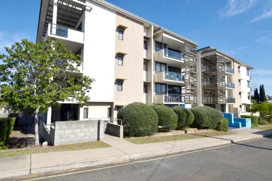 120/75 Central Lane, Gladstone Central QLD 4680-Image
