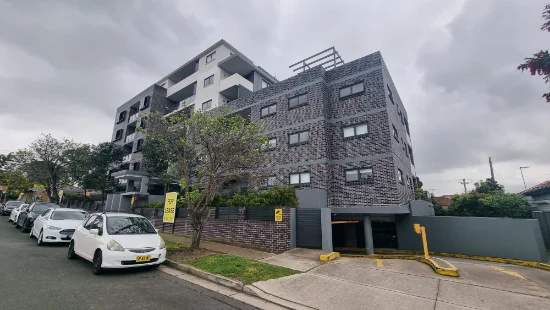 121  Abrutus St, Canley Heights, NSW 2166