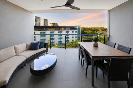 129/19 Kitchener Drive, Darwin City, NT 0800