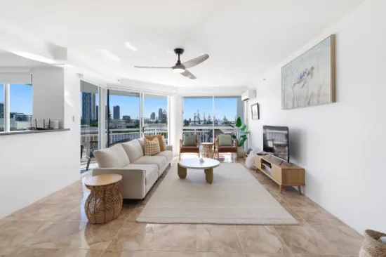 13/11-17 Hughes Avenue, Main Beach, Qld 4217