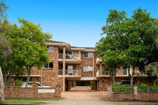 13/120 Pembroke Road, Coorparoo, Qld 4151