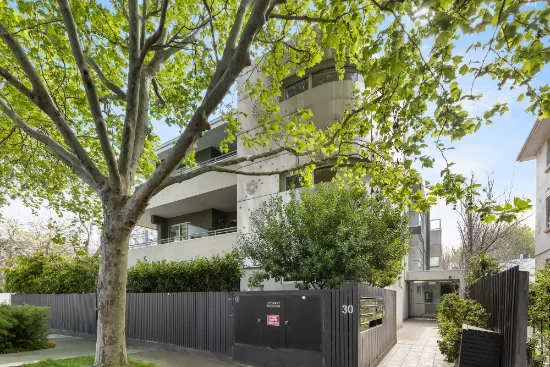 13/30-32 Docker Street, Elwood, Vic 3184