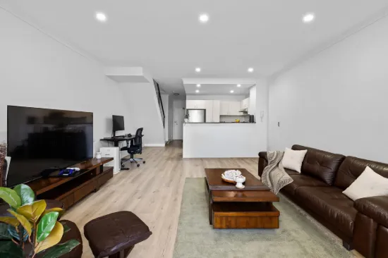 13/4 Gillespie Avenue, Alexandria, NSW 2015
