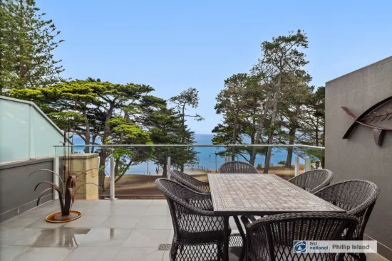 13/4 The Esplanade, Cowes, Vic 3922
