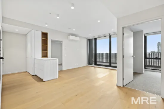 1301/272 Normanby Road, South Melbourne, Vic 3205