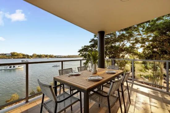 1305/118 Parkside Circuit, Hamilton, Qld 4007