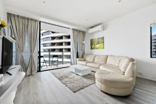 1306/5 Caravel Lane, Docklands, Vic 3008