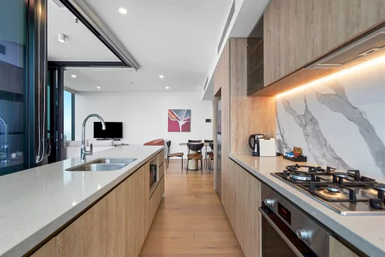 13111/5 The Darling Avenue, Broadbeach, Qld 4218