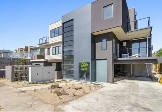 14/11 Tulip Crescent, Boronia, Vic 3155