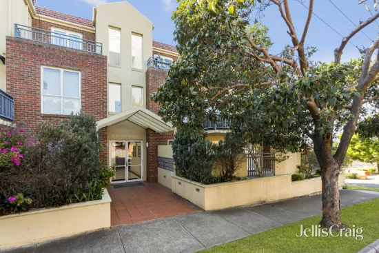 14/2 North Avenue, Strathmore, Vic 3041 - For Sale