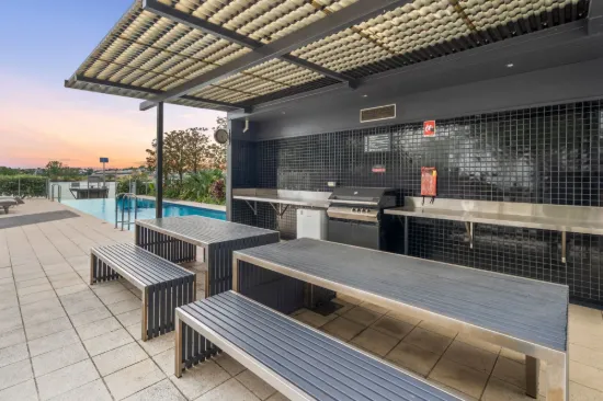 140/37 Harbour Road, Hamilton, Qld 4007-Image