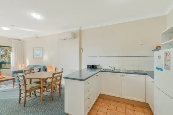 146/99 Griffith Street, Coolangatta, Qld 4225-Image