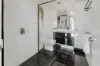 15/20 Queensland Avenue, Broadbeach, Qld 4218-Image