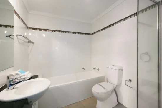 15/5 Woodroffe Avenue, Main Beach, Qld 4217-Image