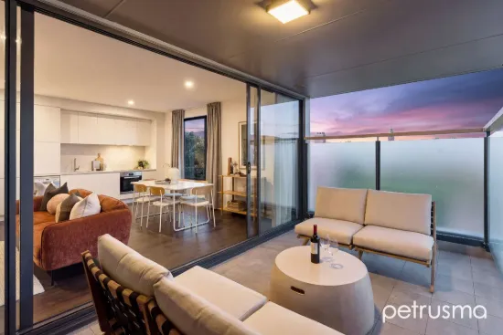 15/51 Sandy Bay Road, Battery Point, Tas 7004
