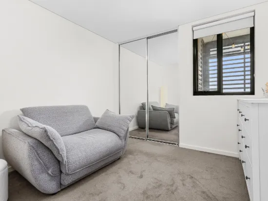 155/2 Signal Terrace, Cockburn Central WA 6164-Image