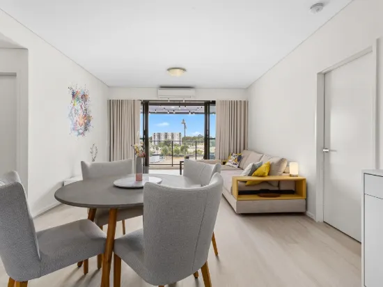 155/2 Signal Terrace, Cockburn Central WA 6164-Image
