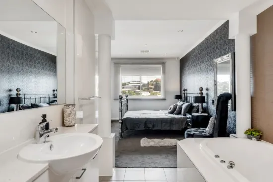 16/145-147 Hindmarsh Road, Victor Harbor, SA 5211-Image