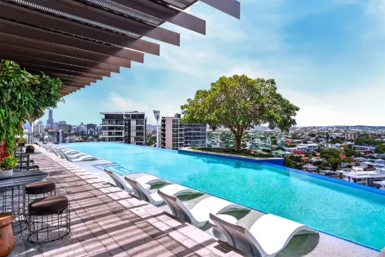 1602/ 62 Logan Road, Woolloongabba, Qld 4102