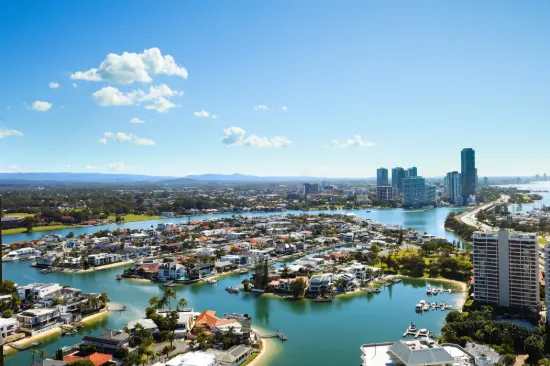 161/8 Admiralty Drive, Paradise Waters, Qld 4217