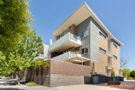 165/116 Easty Street, Phillip, ACT 2606