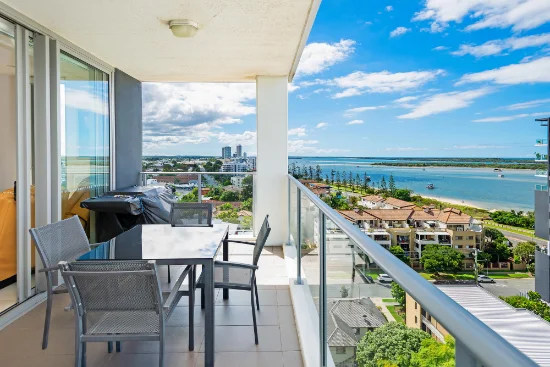 17/1111 Bath Street, Labrador, Qld 4215