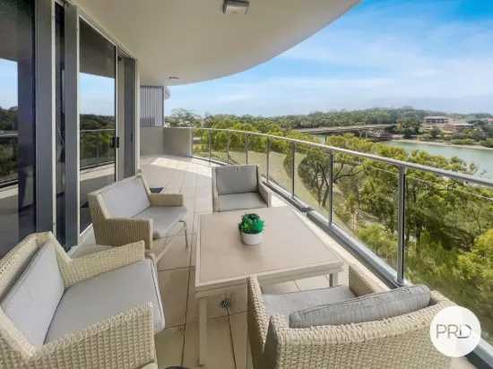 17/2 The Promenade, Boyne Island, Qld 4680-Image