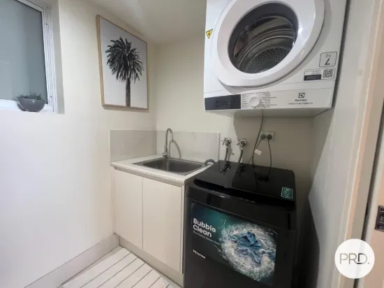 17/2 The Promenade, Boyne Island, Qld 4680-Image