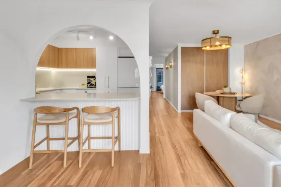 17/22 Second Avenue, Broadbeach, Qld 4218