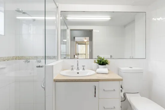 17/418 Marine Parade, Biggera Waters QLD 4216-Image