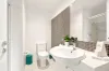 175/80 John Whiteway Drive, Gosford, NSW 2250-Image