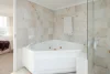 17D/5 Bayview Street, Runaway Bay, Qld 4216-Image