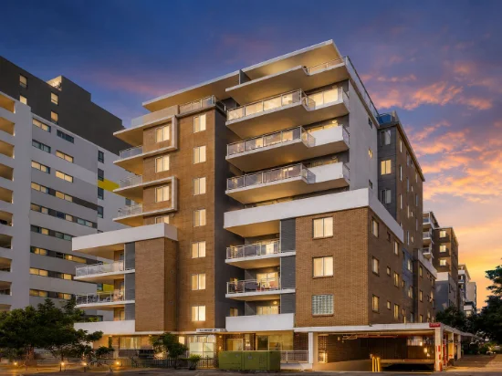18/2-4  George St, Warwick Farm, NSW 2170