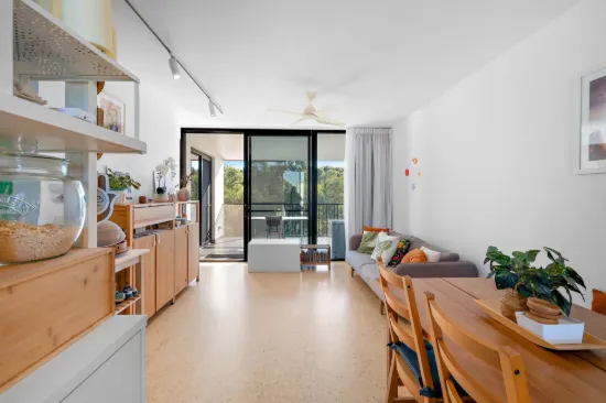 18/2 Beazley Way, White Gum Valley, WA 6162