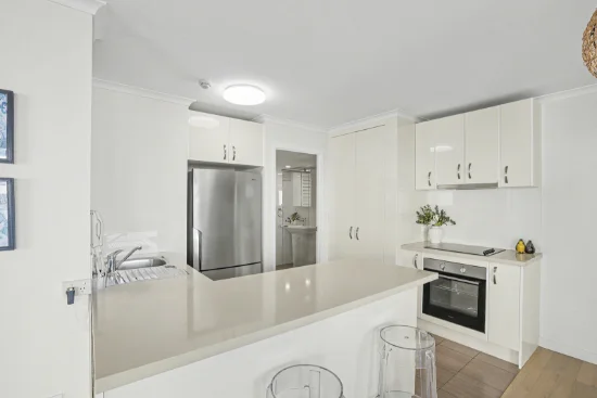 18/26 The Esplanade, Surfers Paradise, Qld 4217-Image