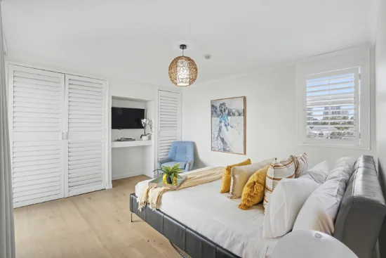 18/26 The Esplanade, Surfers Paradise, Qld 4217-Image